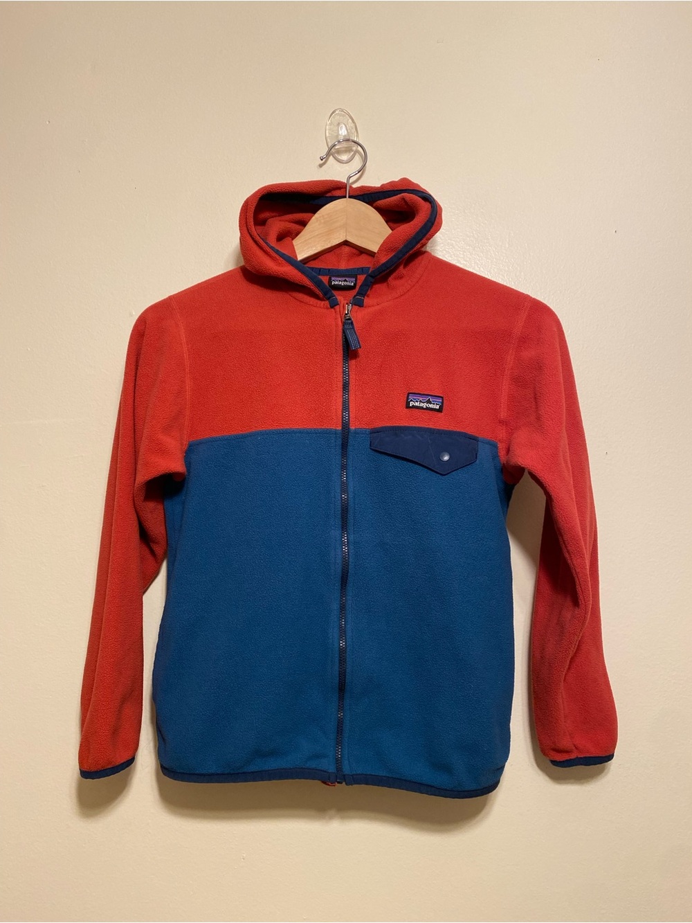 Patagonia Kids Red & Blue Hooded Fleece Jacket. Size M